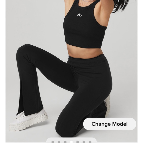 Alo 7/8 flutter legging - Picture 3 of 9